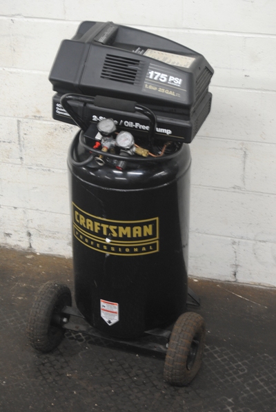 Craftsman professional air compressor 175 psi 25 gallon 2 stage Craftsman 919 167783 2 178582 For Sale Used N A