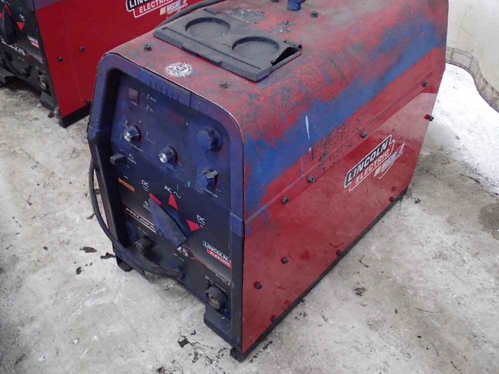 225 AMP LINCOLN ELECTRIC PRECISION TIG 225 Welder | 274898