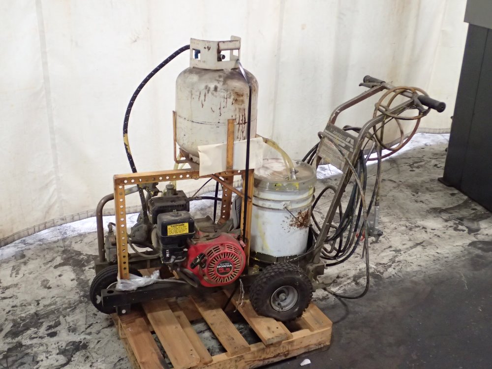 AIRLESSCO Paint Sprayer 276367 For Sale Used N/A