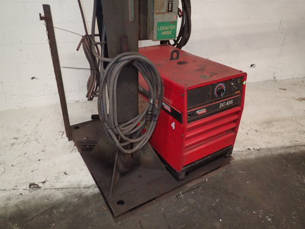 LINCOLN ELECTRIC DC-655 Welder | 296072