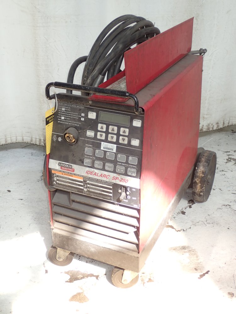 LINCOLN ELECTRIC IDEAL ARC SP-250 Welder | 296730