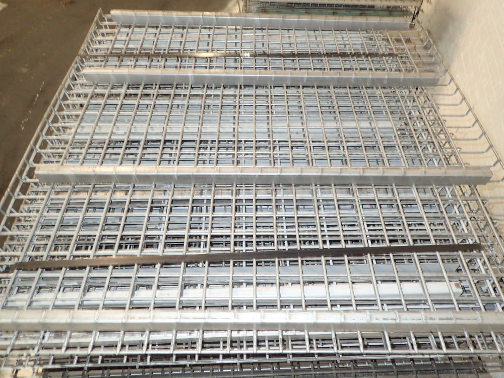 Wire Decking - 309023 For Sale Used N/A