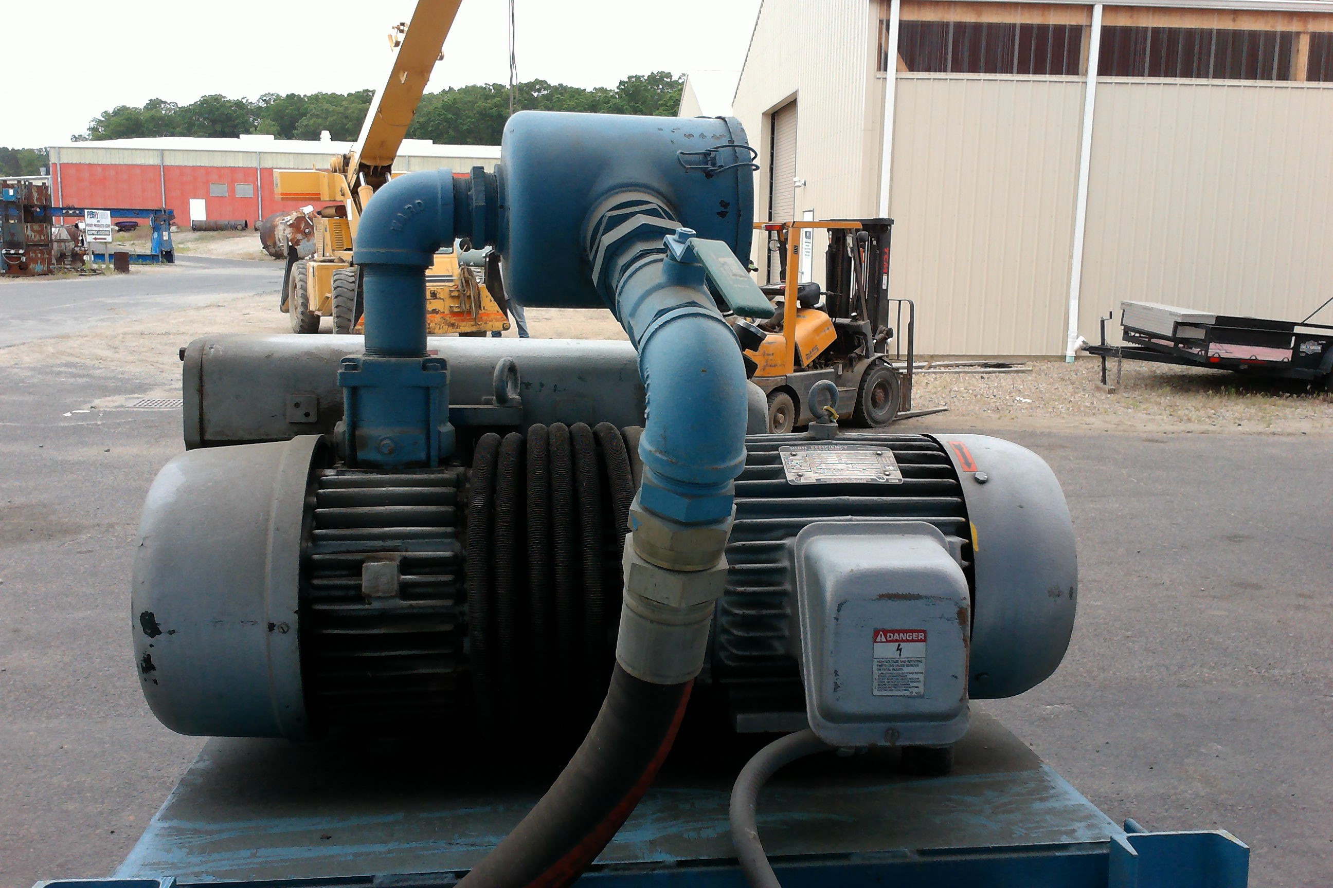 Busch Vacuum Pump - 318323 For Sale Used