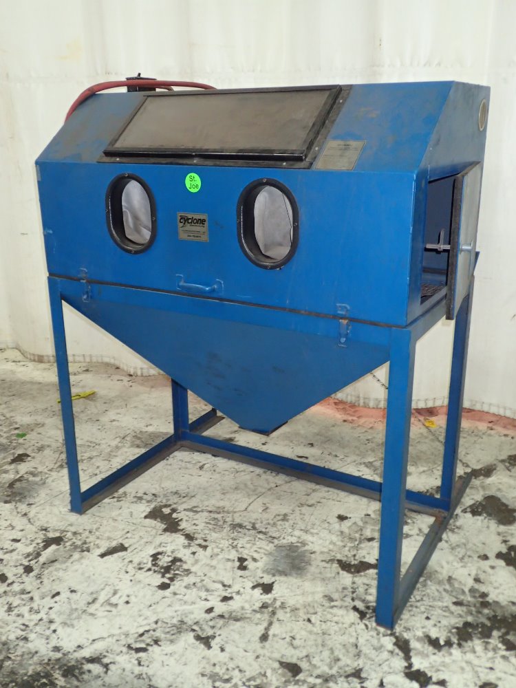 Cyclone Blast Cabinet 318653 For Sale Used N A