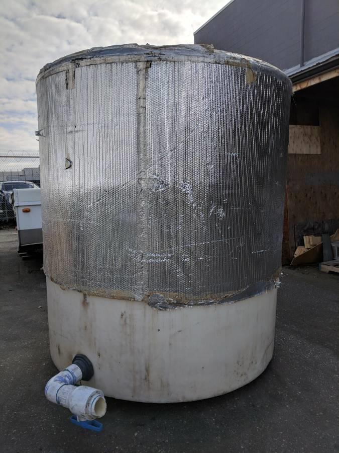 1000 Gallon Water Tank