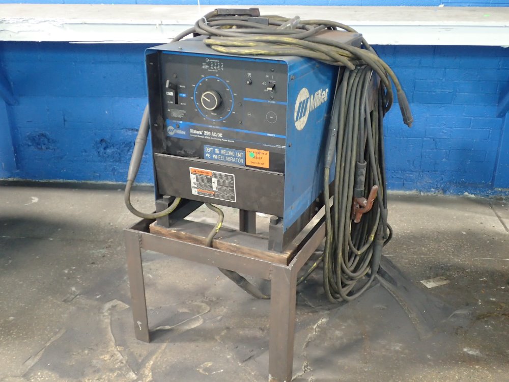 MILLER DIALARC 250 Weld - 341619 For Sale Used N/A