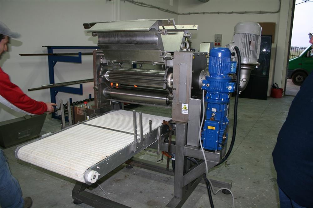 Semi-automatic dough sheeter Pavan Toresani GT