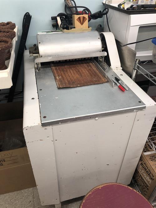 Smith 12 Wide Caramel Cutter, Processing + Packaging Equipment